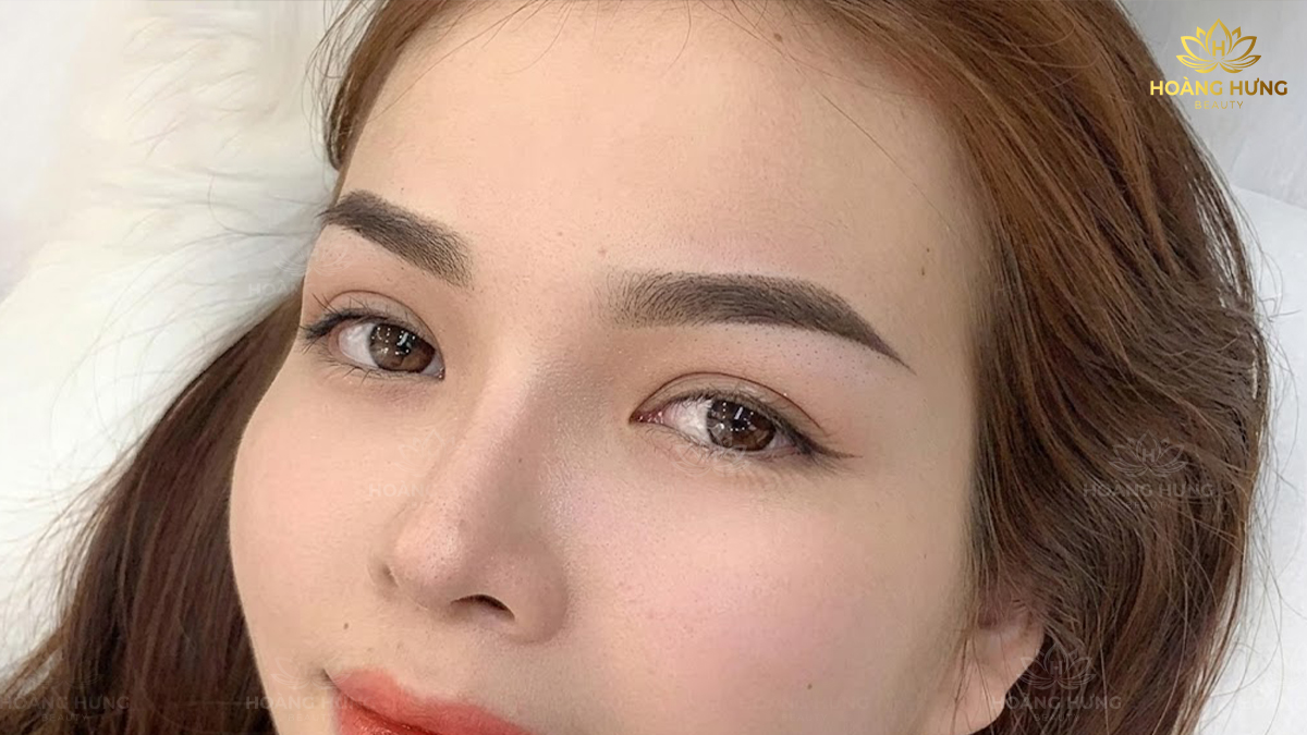 Kiểu xăm lông mày Ombre